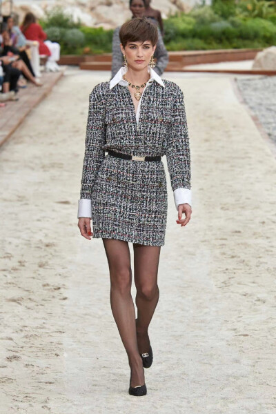 Chanel Cruise 2023 