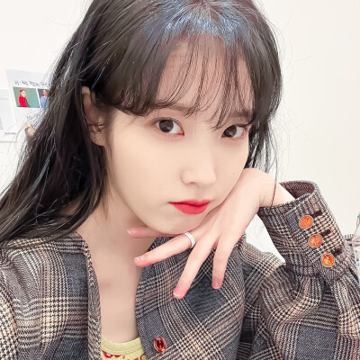  ▸ 李知恩 iu 