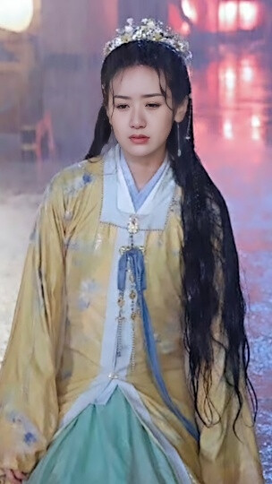 祝卿好 刘泠 袁冰妍