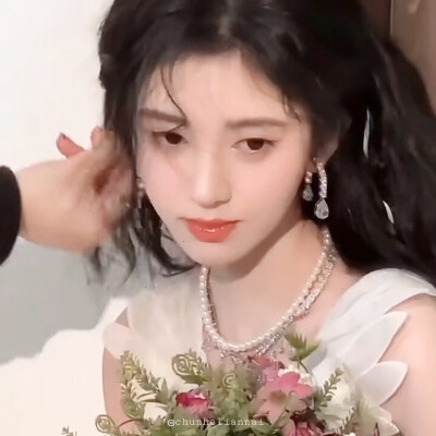 //·邮局寄出的是我对你的爱
*鞠婧祎