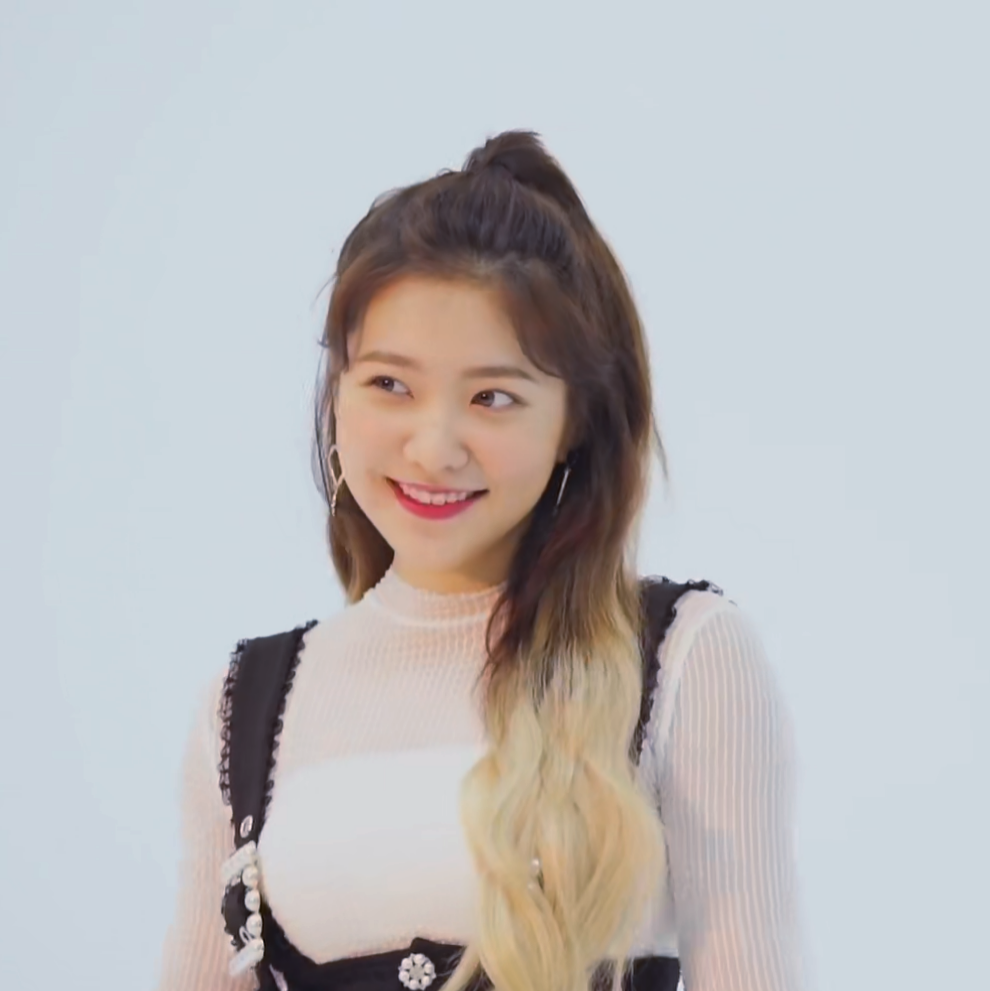 红贝贝
red velvet 金艺林