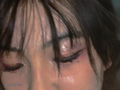 美女冒泡，咕噜咕噜，图片自取，无水印