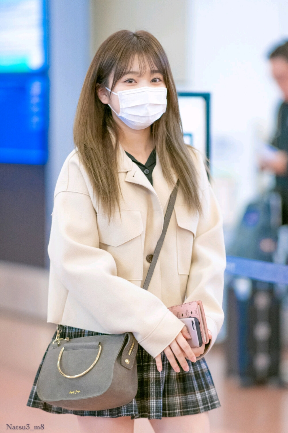 路拍
矢吹奈子
nako