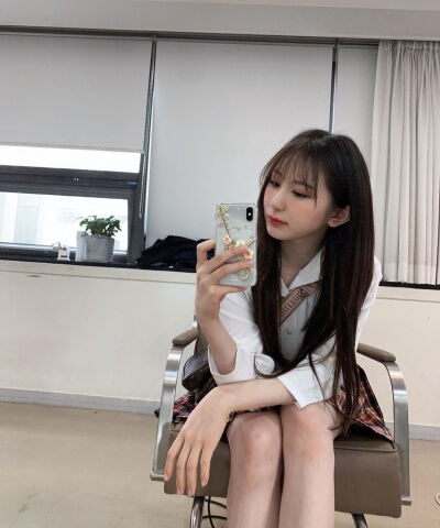 izone
权恩妃（队长）、宫胁咲良、姜惠元、崔叡娜、李彩演、金采源、金珉周、矢吹奈子、本田仁美、曺柔理、安宥真、张员瑛（中心位）