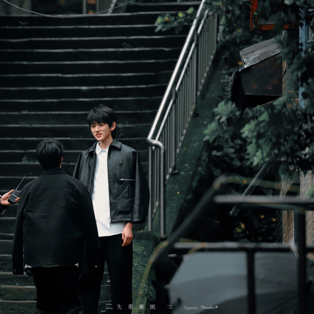 时代少年团 宋亚轩 刘耀文
“生命再长不过烟火落下了眼角