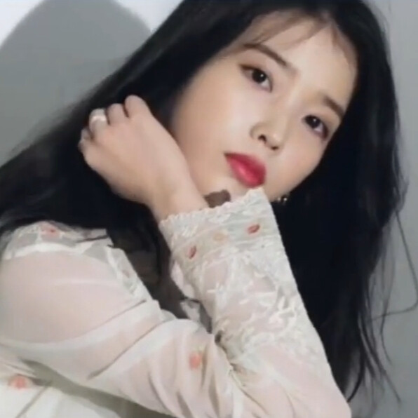 IU