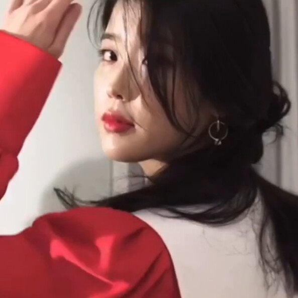 IU