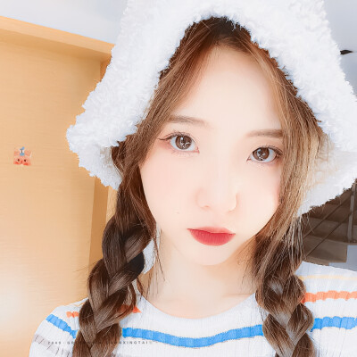 ✿ 郑乃馨
