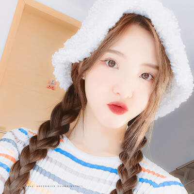 ✿ 郑乃馨
