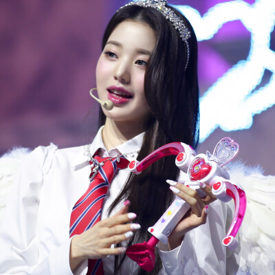 安宥真｜张元英
