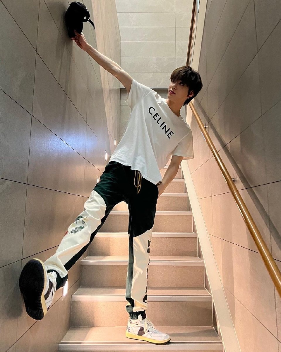 彩色拍立得