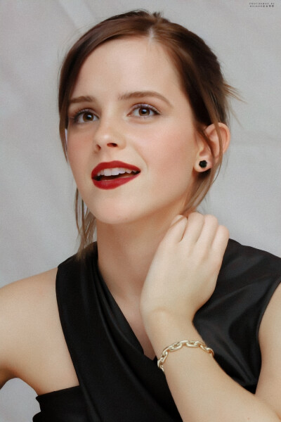 Emma Watson
wb@绘山明野