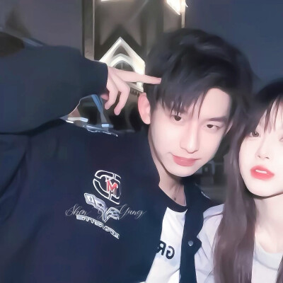 *世界上最动听的情话 也是你的名字*
©沈意洋Shen YiYang