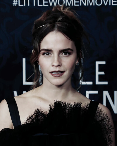 Emma Watson
wb@-瀛澥Yedda-