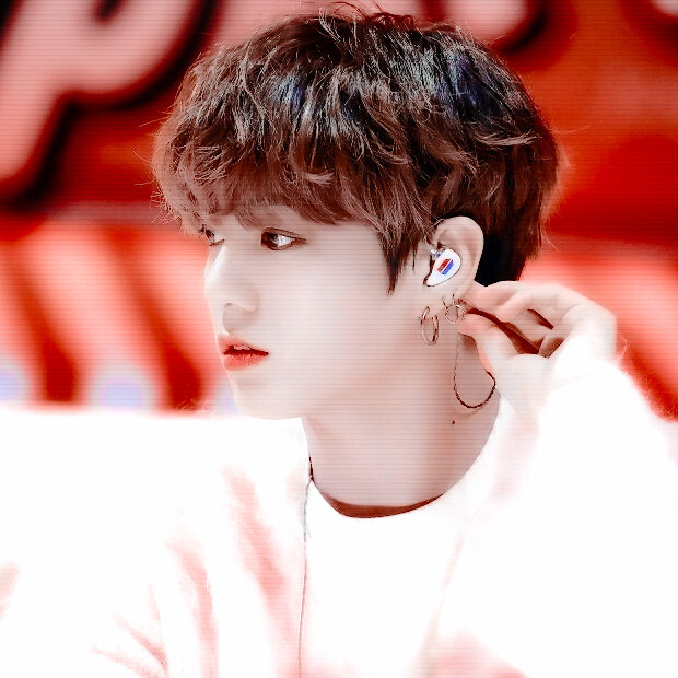 高二五班 田柾国
soulmate_kookv