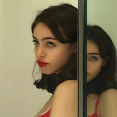 ：蓝莓不美
⚪️