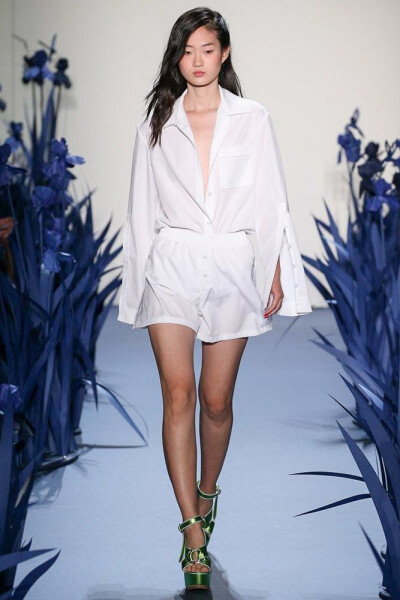 Adam Selman2018春夏高级成衣（部分）
秀场 大牌 时尚 成衣 服装 时装周 模特