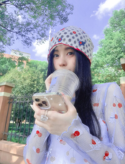 鞠婧祎
图源微博©桃浔吟紀_