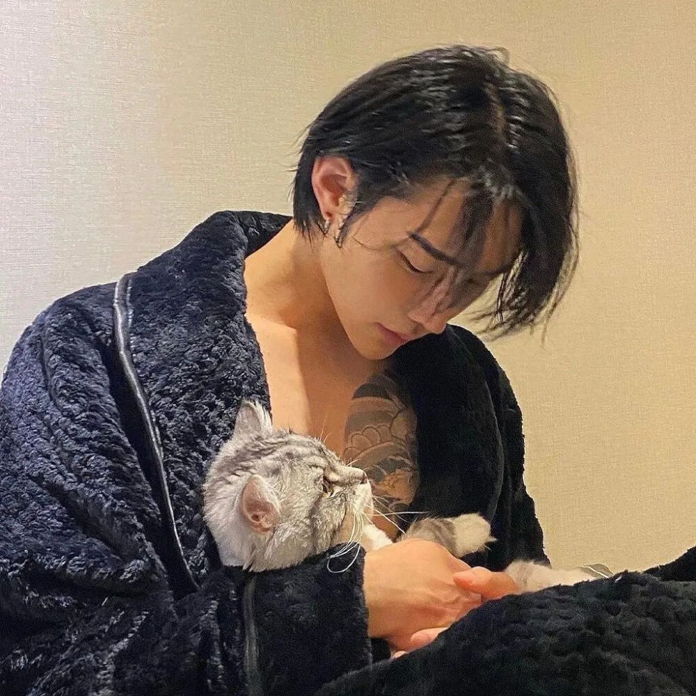 【男头像杂烩】男生头像#遮挡#宠物#唯美韩国#小清新#伤感#帅气#高清#暖男#欧美#霸气ᵎ鲜肉#By沐晴