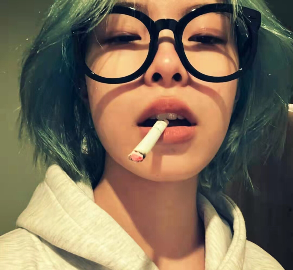 女头