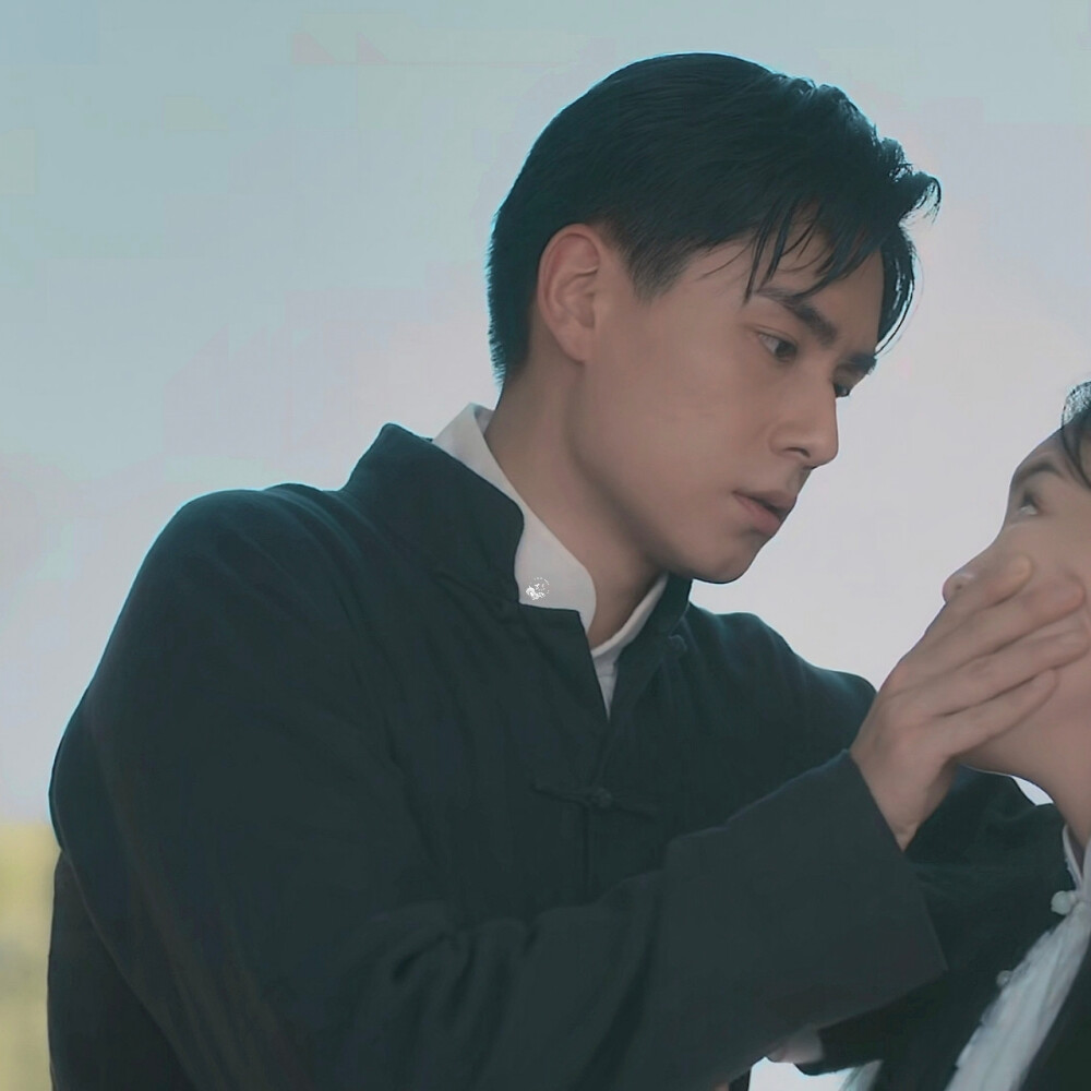 ◎胡一天 章若楠
◎张启 孟海棠
《凭栏一片风云起》
“我接住你”