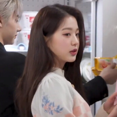 张元英可二改 改注江衿屿
