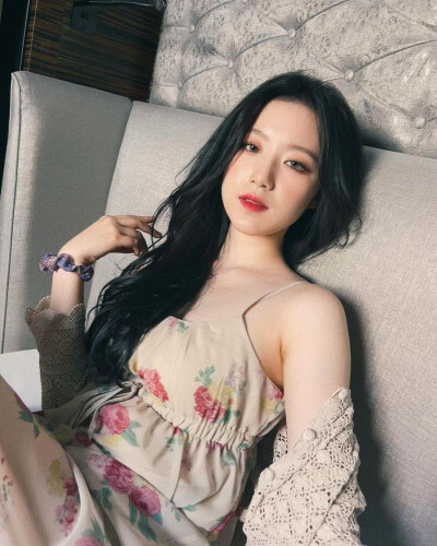 SHUHUA 叶舒华