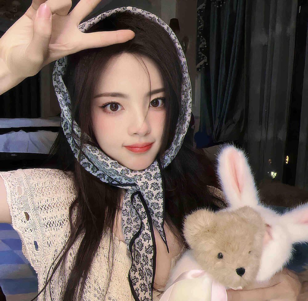 杨超越 头像