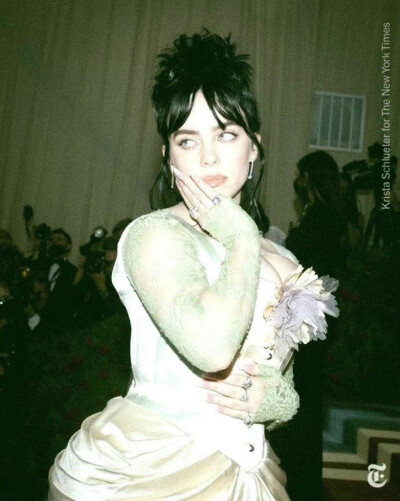 Billie在Met Gala