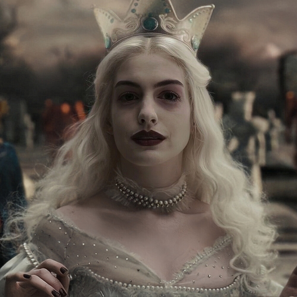 爱丽丝梦游仙境
安妮海瑟薇
白皇后
已修复