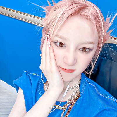 ：yuqi宝宝的捏脸日常^