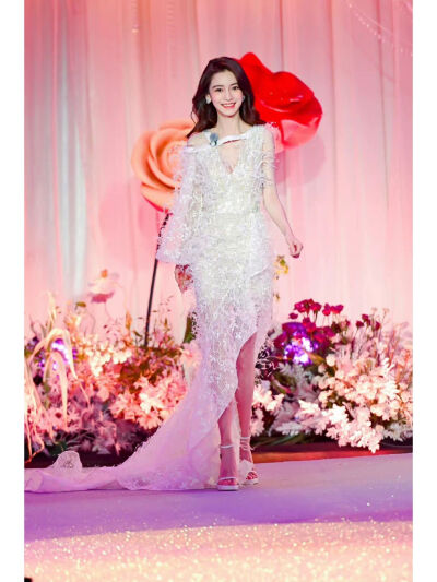 『上海那朵风情万种的玫瑰花永远不会枯萎』杨颖Angelababy 鼻我老婆！！！二转注明dt颓废虾芝饺_