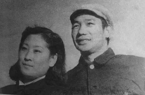 1950年张莹李慧颖夫妇在东北电影制片厂