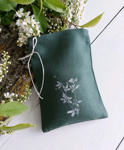 植物印染，来自sistrocraftslinen