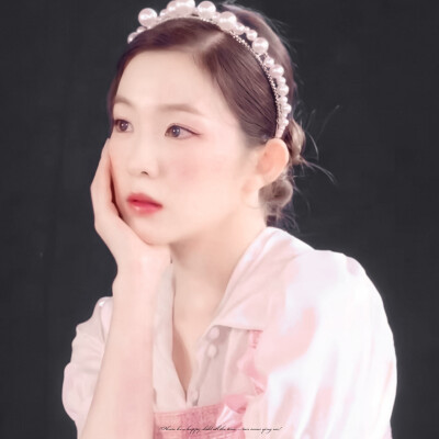 神的遗作
➢裴珠泫
©初植