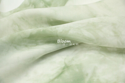 柔软垂感透明 苔藓绿色水墨不规则扎染化纤天丝布料