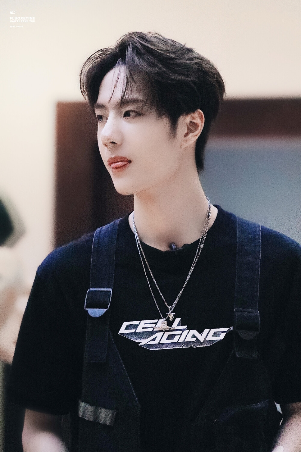 190727王者荣耀体验展uniq王一博7377crlogo676767