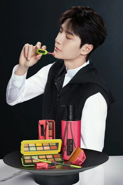 ❦SHU·去水印纯享❦ ​​​cr:·与博