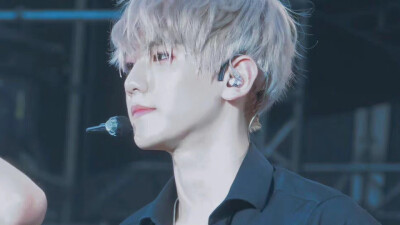 边伯贤橙光游戏素材/自截