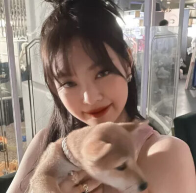 金智妮jennie
（侵权私删）