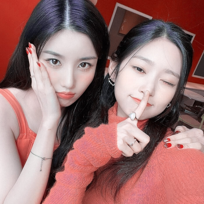 金珉周&权恩妃
Minju&Eunbi
来发矮疯