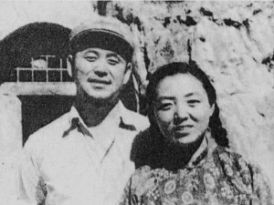 浦克与夏佩杰