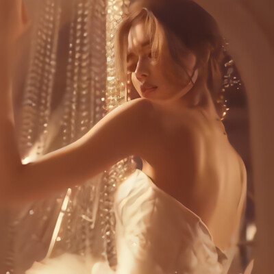 何丹彤可二改
看简介