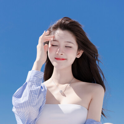 女生头像
dt 三色堇儿