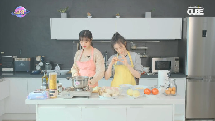 190617
(G)I-DLE - SoHwakHaeng #1 : Soojin, Shuhua's Cooking Time Part 1