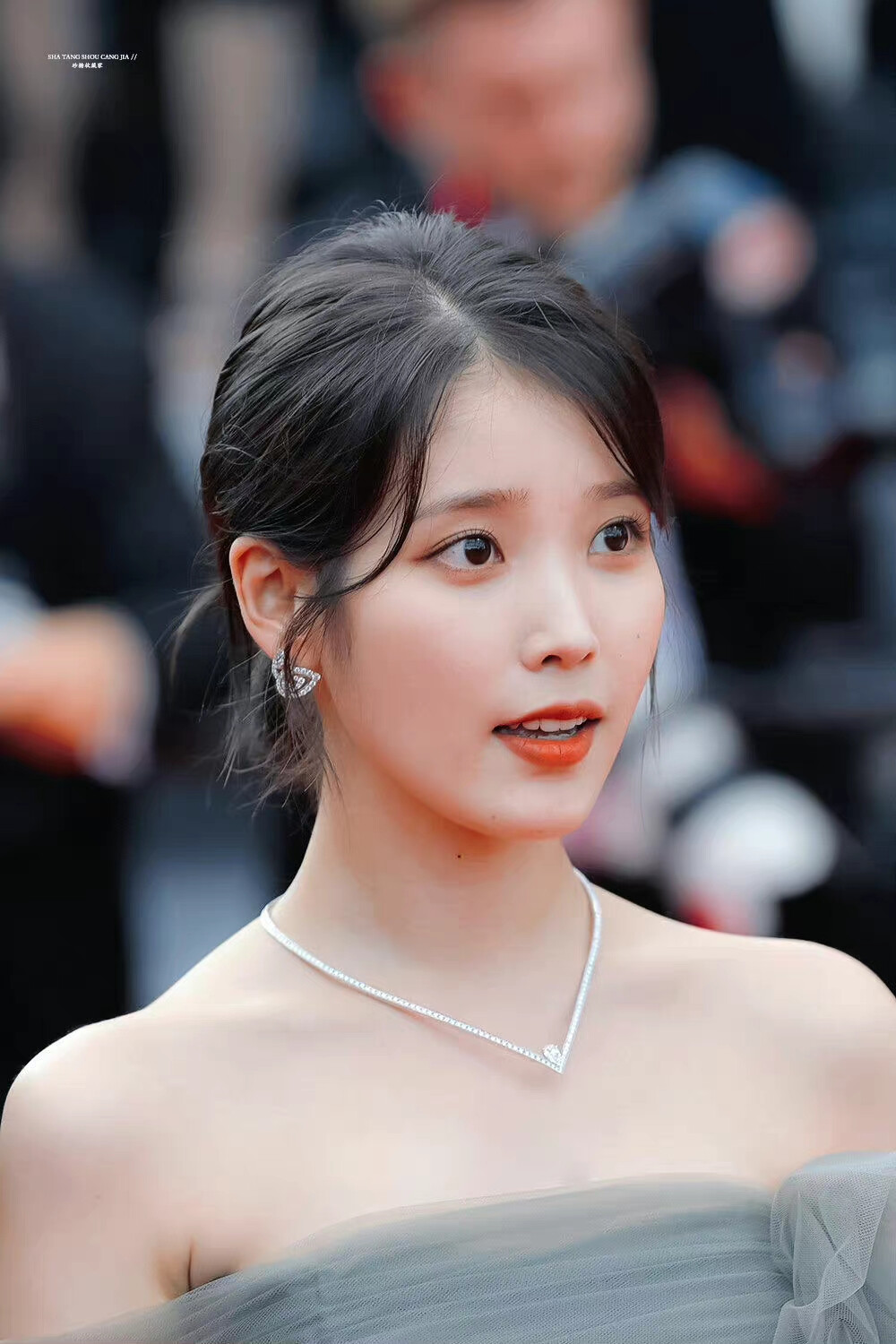 IU | 戛纳电影节
cr:砂糖收藏家