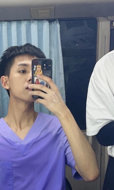 啊呜
张耀太好看了
法医秦明快点更新啊啊啊