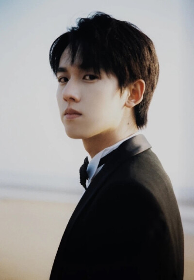 啊呜
张耀太好看了
法医秦明快点更新啊啊啊