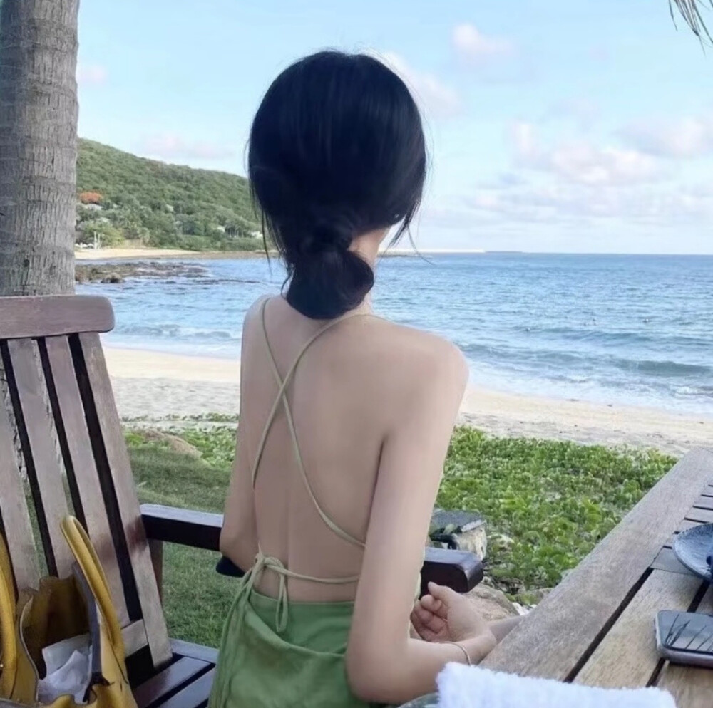 海边女头