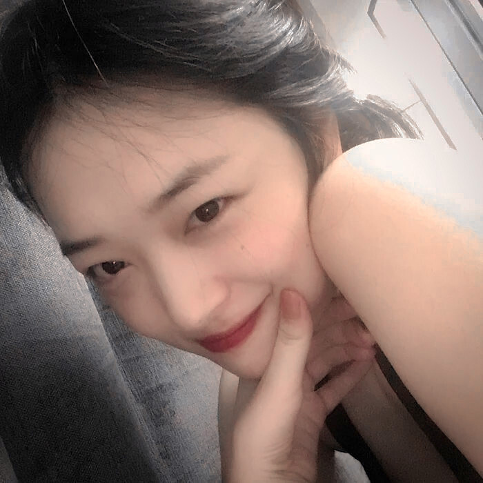  如果我能分身 那另一个我一定永远在晴朗天气里骑着车亦或是在大雨天的车里听着歌